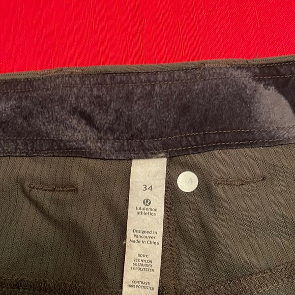 Mens Pants. Lululemon. Mint Condition - Picture 3 of 10
